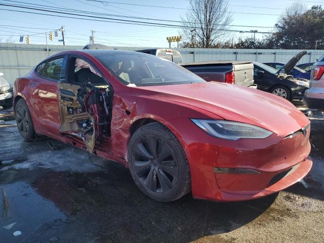 5YJSA1E52MF439286 - 2021 TESLA MODEL S RED photo 4