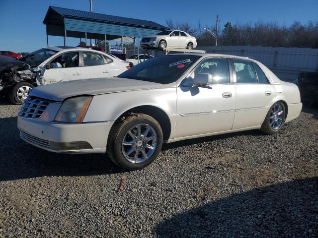 2010 CADILLAC DTS LUXURY COLLECTION, 