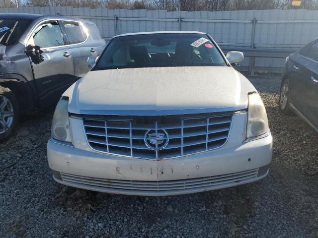 1G6KD5EY7AU137930 - 2010 CADILLAC DTS LUXURY COLLECTION WHITE photo 5