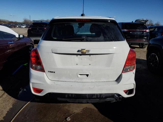 KL7CJKSB1LB043501 - 2020 CHEVROLET TRAX LS WHITE photo 6