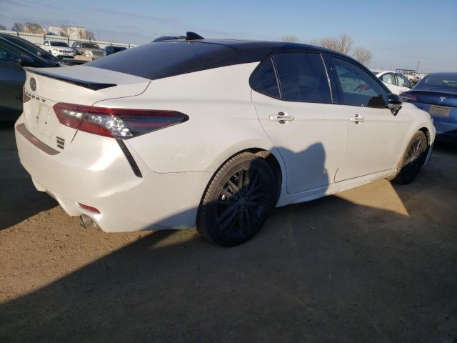 4T1K61BK1NU050722 - 2022 TOYOTA CAMRY XSE WHITE photo 3