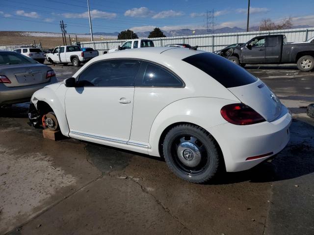 3VWJX7AT2EM616544 - 2014 VOLKSWAGEN BEETLE WHITE photo 2