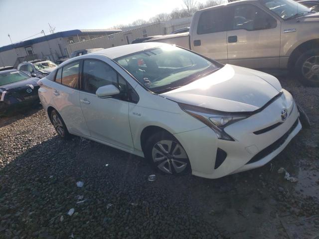 JTDKARFU0G3010752 - 2016 TOYOTA PRIUS WHITE photo 4