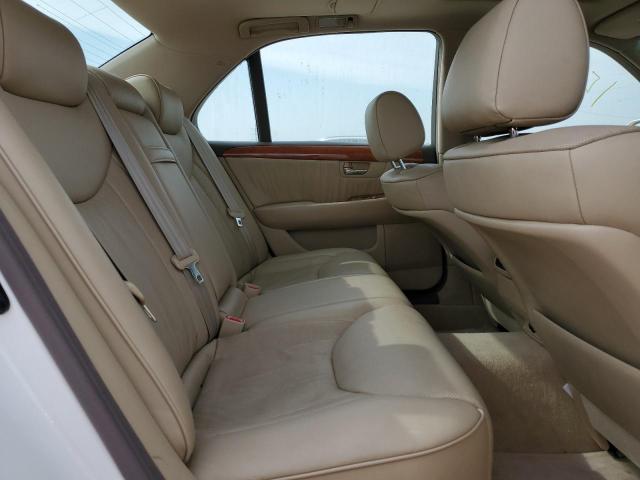 JTHBN36F755004529 - 2005 LEXUS LS 430 WHITE photo 10