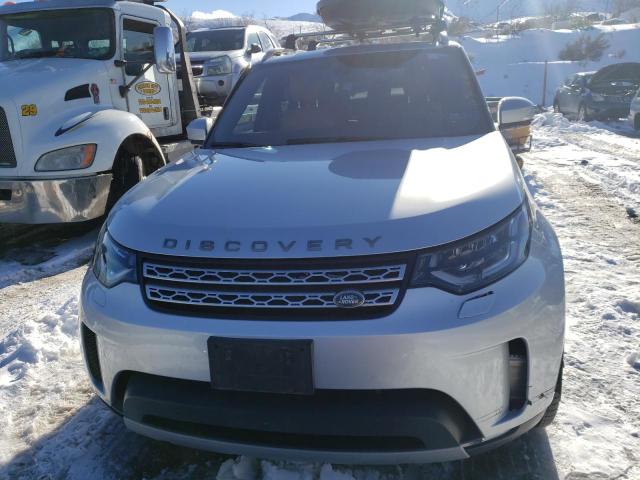 SALRRBBK4HA025814 - 2017 LAND ROVER DISCOVERY HSE SILVER photo 5