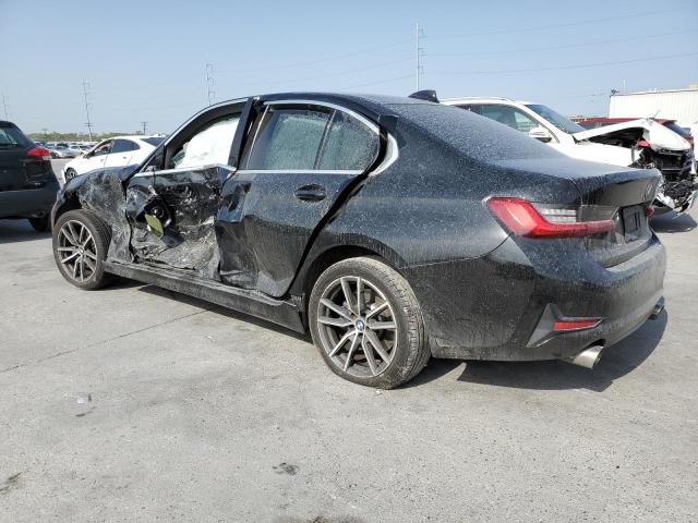 3MW5R1J01L8B07307 - 2020 BMW 330I BLACK photo 2