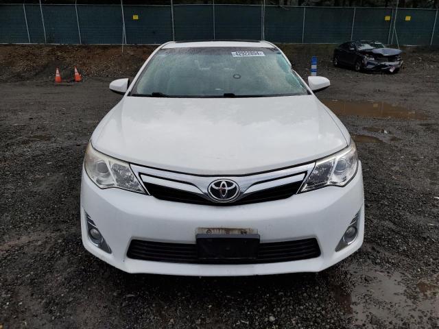 4T4BF1FK0CR223210 - 2012 TOYOTA CAMRY BASE WHITE photo 5