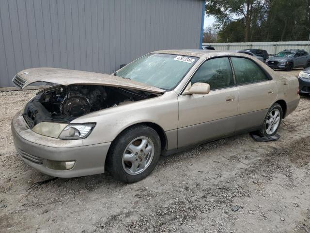 JT8BF28G010326305 - 2001 LEXUS ES 300 GOLD photo 1