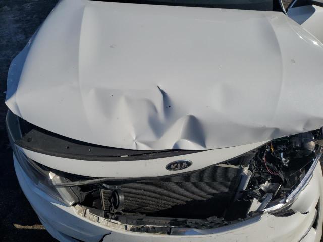5XXGT4L34JG215156 - 2018 KIA OPTIMA LX 白色 照片 11