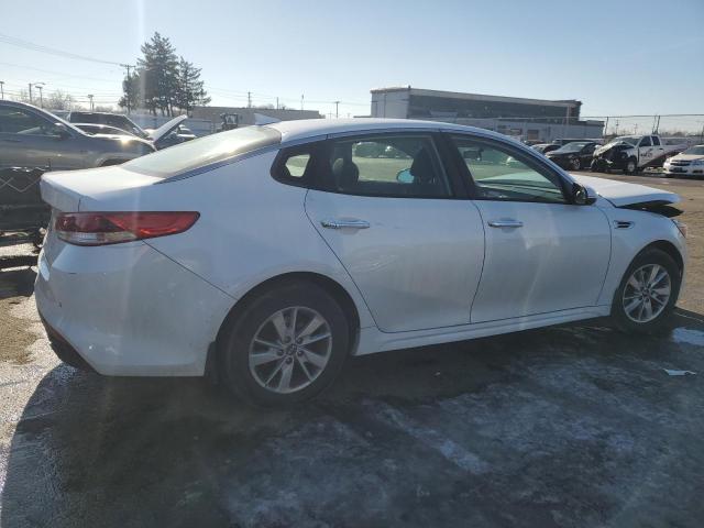 5XXGT4L34JG215156 - 2018 KIA OPTIMA LX 白色 照片 3
