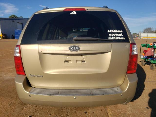 KNDMG4C38A6326220 - 2010 KIA SEDONA LX TAN photo 6