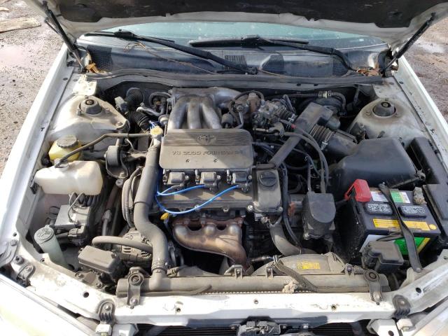 JT2BF22K210291614 - 2001 TOYOTA CAMRY CE WHITE photo 11