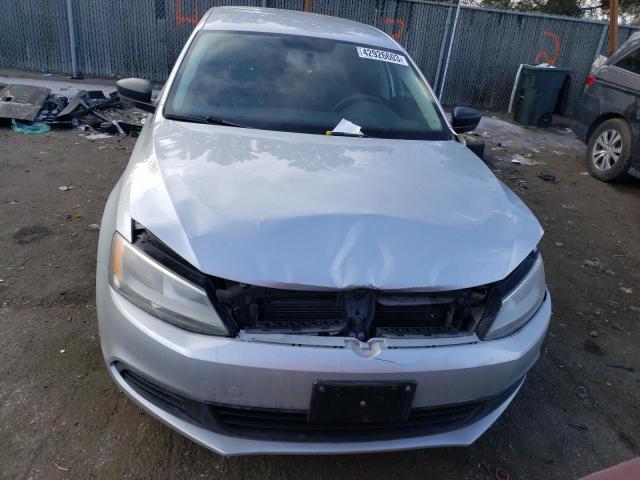 3VW2K7AJ7CM461732 - 2012 VOLKSWAGEN JETTA BASE Gümüş foto 5