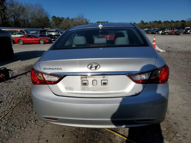 5NPEB4AC6DH547296 - 2013 HYUNDAI SONATA GLS SILVER photo 6