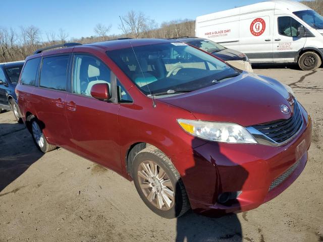 5TDJK3DC6ES078940 - 2014 TOYOTA SIENNA LE RED photo 4