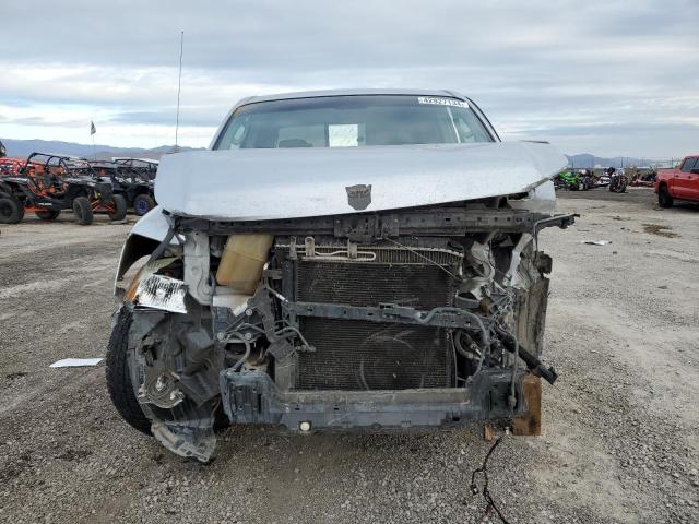 1N6AA07A74N516443 - 2004 NISSAN TITAN XE SILVER photo 5