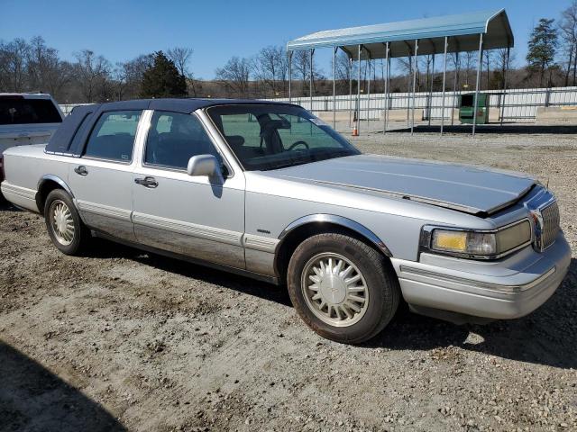 1LNLM82W7TY630052 - 1996 LINCOLN TOWN CAR SIGNATURE SILVER photo 4