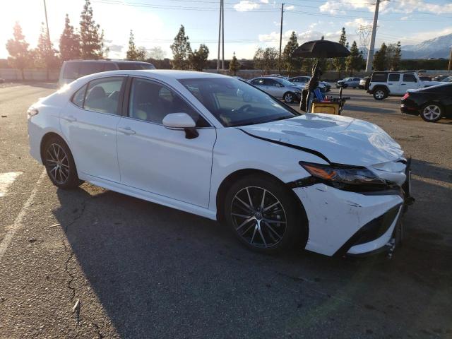 4T1G31AK5PU605710 - 2023 TOYOTA CAMRY SE NIGHT SHADE WHITE photo 4