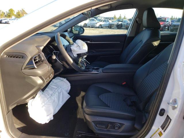 4T1G31AK5PU605710 - 2023 TOYOTA CAMRY SE NIGHT SHADE WHITE photo 7