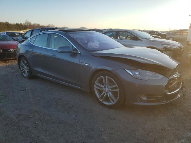 5YJSA1H18EFP32099 - 2014 TESLA MODEL S GRAY photo 4