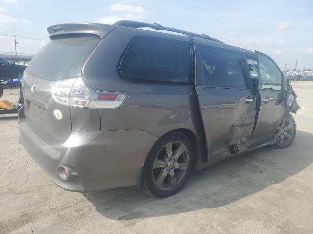 5TDXZ3DC2HS811141 - 2017 TOYOTA SIENNA SE GRAY photo 3