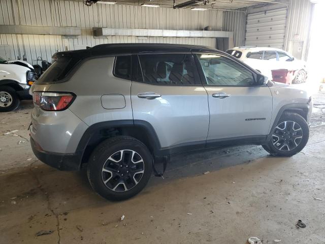 3C4NJDDB7MT600495 - 2021 JEEP COMPASS TRAILHAWK SILVER photo 3