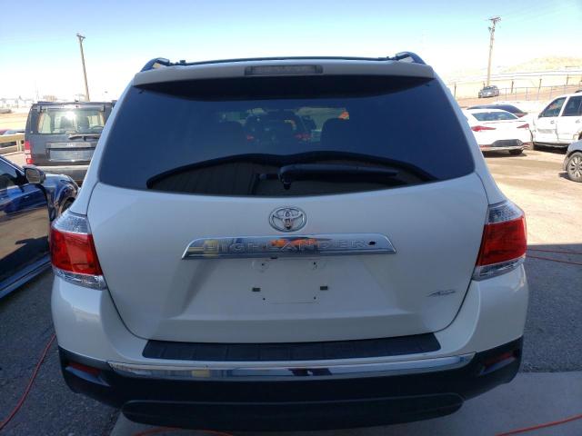 5TDBK3EH7CS127493 - 2012 TOYOTA HIGHLANDER BASE WHITE photo 6