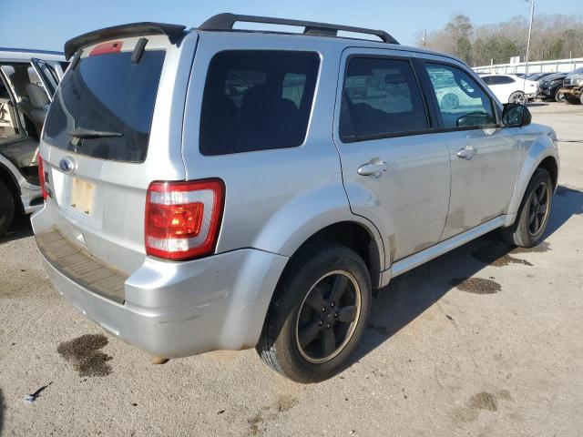 1FMCU0D76AKA55966 - 2010 FORD ESCAPE XLT SILVER photo 3