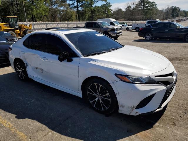 4T1B11HK4KU725660 - 2019 TOYOTA CAMRY L WHITE photo 4