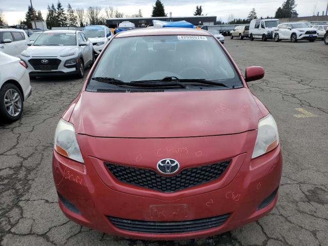 JTDBT4K36B4084190 - 2011 TOYOTA YARIS RED photo 5