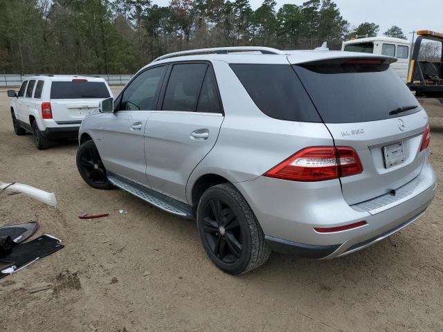 4JGDA5HB2CA035165 - 2012 MERCEDES-BENZ ML 350 4MATIC SILVER photo 2