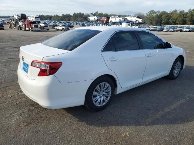 4T1BF1FK5EU848473 - 2014 TOYOTA CAMRY L WHITE photo 3