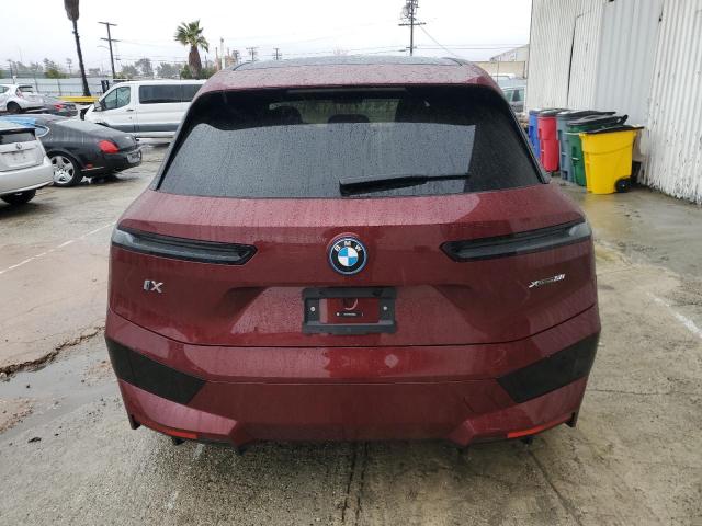 WB523CF02RCP02935 - 2024 BMW IX XDRIVE50 BURGUNDY photo 6