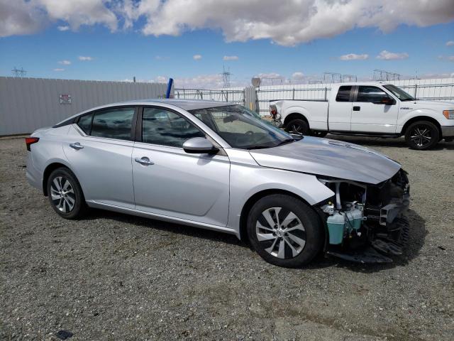 1N4BL4BV0LC264070 - 2020 NISSAN ALTIMA S SILVER photo 4