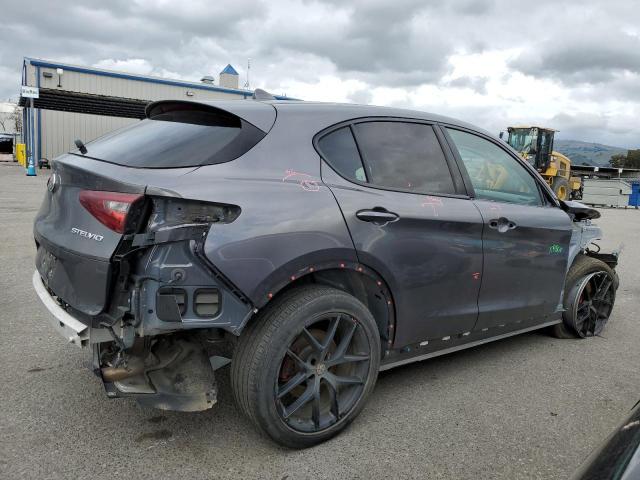 ZASFAKPN4J7B82189 - 2018 ALFA ROMEO STELVIO SPORT Grau Foto 3