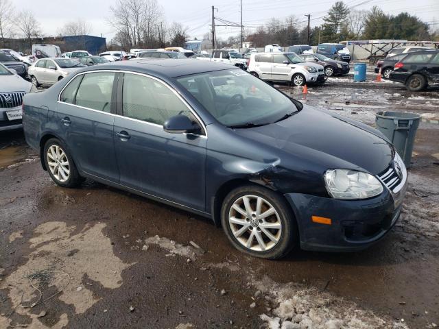 3VWRZ7AJXAM101121 - 2010 VOLKSWAGEN JETTA SE BLUE photo 4