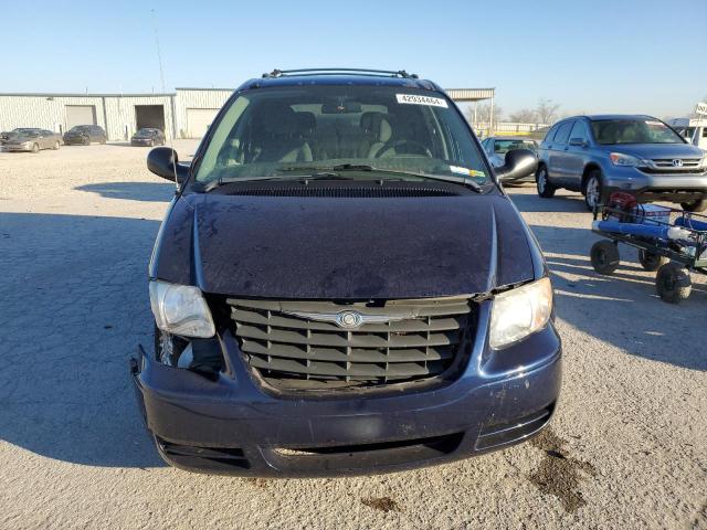 1C4GP45R85B420058 - 2005 CHRYSLER TOWN & COU 蓝色 照片 5