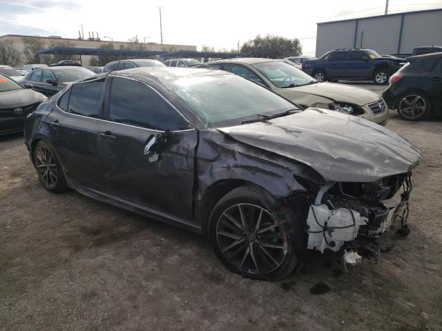 4T1G11AK7PU750026 - 2023 TOYOTA CAMRY SE NIGHT SHADE GRAY photo 4