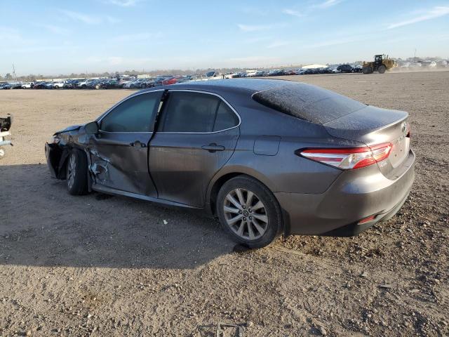 4T1B11HK4JU151303 - 2018 TOYOTA CAMRY L GRAY photo 2