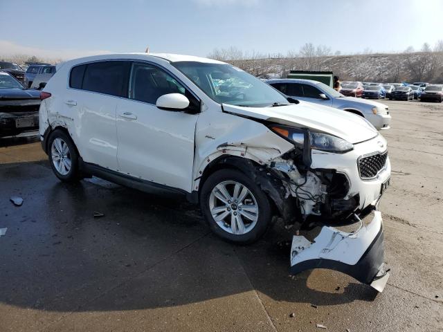 KNDPMCACXK7601598 - 2019 KIA SPORTAGE LX WHITE photo 4