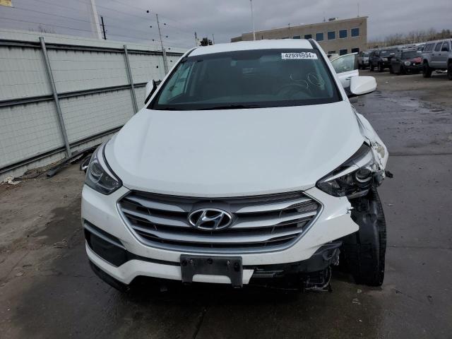 5XYZTDLB3JG557919 - 2018 HYUNDAI SANTA FE S WHITE photo 5