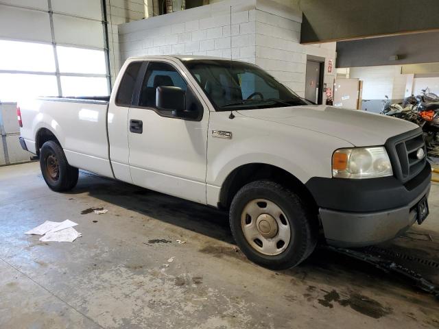 1FTRF12276NA73713 - 2006 FORD F150 WHITE photo 4