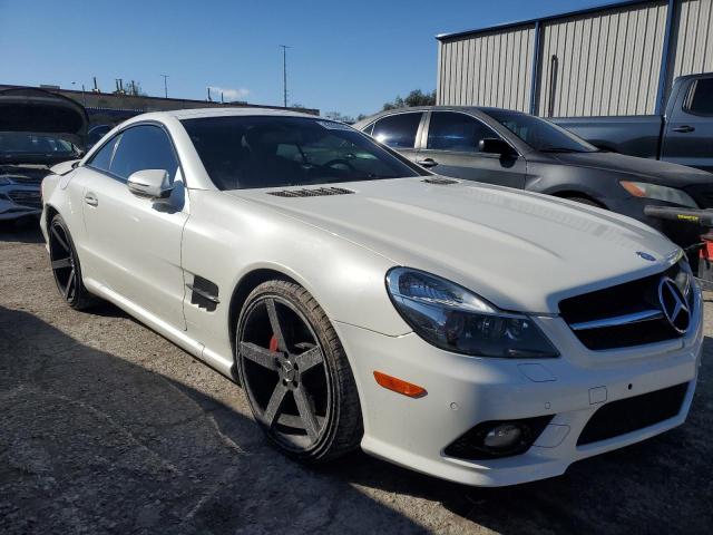 WDBSK7BAXBF162122 - 2011 MERCEDES-BENZ SL 550 WHITE photo 4