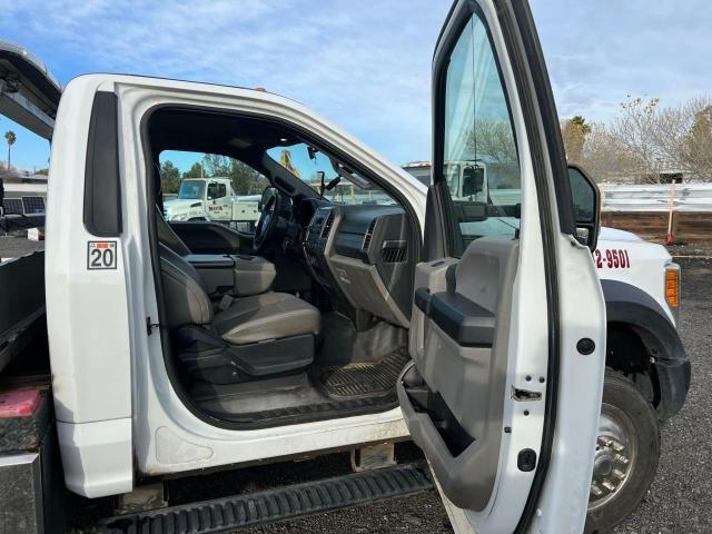 1FDUF4GT8HEE27556 - 2017 FORD F450 SUPER WHITE photo 5