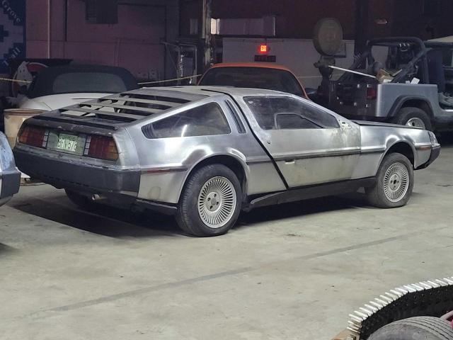 SCEDT26T0BD001625 - 1981 DELOREAN DMC-12 SILVER photo 4