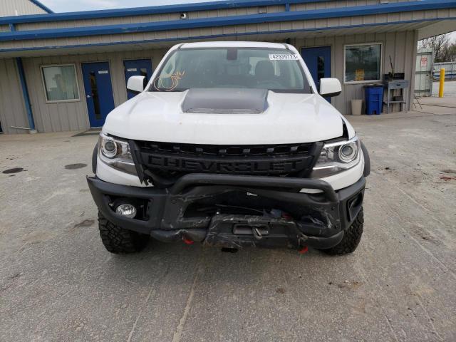 1GCGTEEN3M1198189 - 2021 CHEVROLET COLORADO ZR2 WHITE photo 5