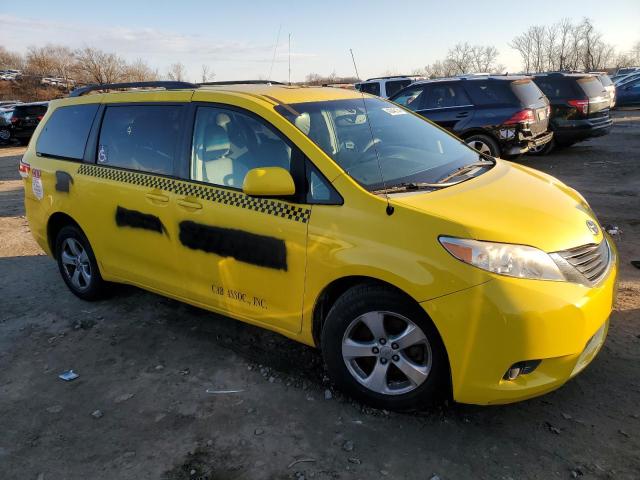 5TDKK3DC9DS356720 - 2013 TOYOTA SIENNA LE YELLOW photo 4