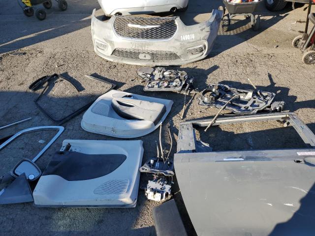 2C4RC1BG7NR149016 - 2022 CHRYSLER PACIFICA TOURING L GRAY photo 13