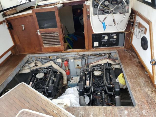 TRJ060850676 - 1976 TROJ CRUISER WHITE photo 7