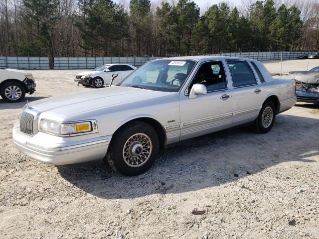 1LNLM81W4VY624178 - 1997 LINCOLN TOWN CAR EXECUTIVE SILVER photo 1